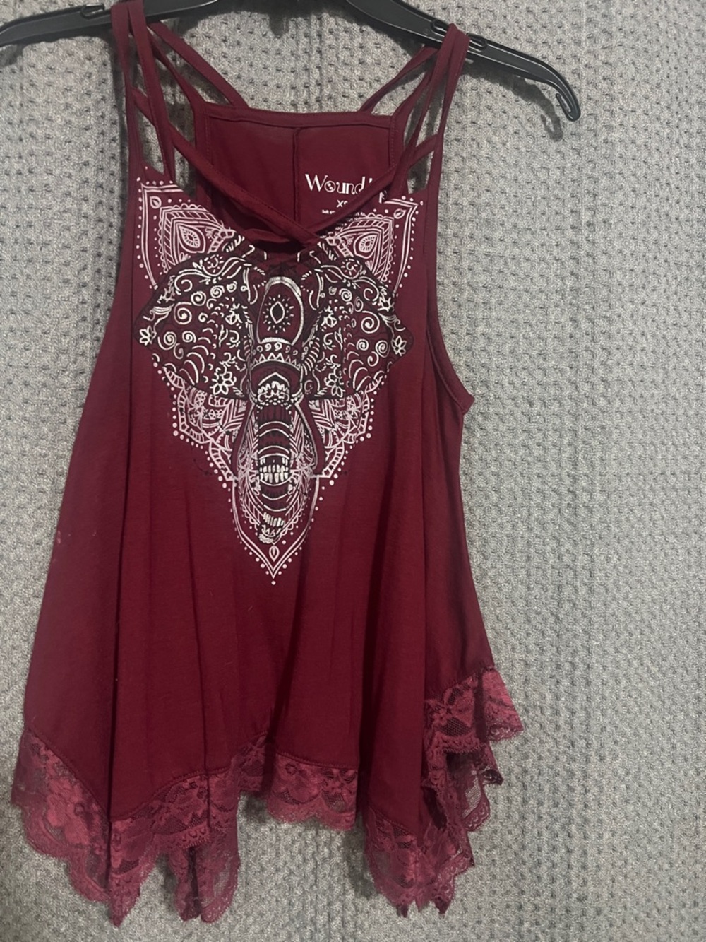 Maroon Elephant Lace-Trim Tank Top